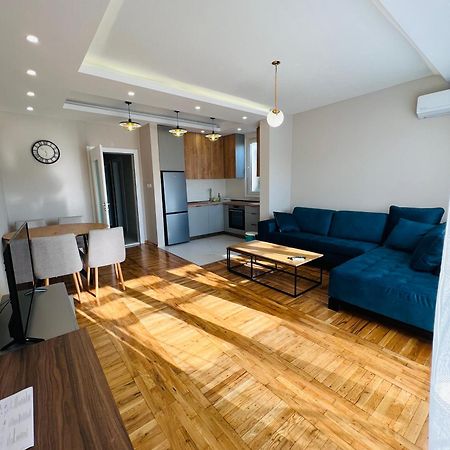 Apartment Luxury Explorer 포드고리차 외부 사진