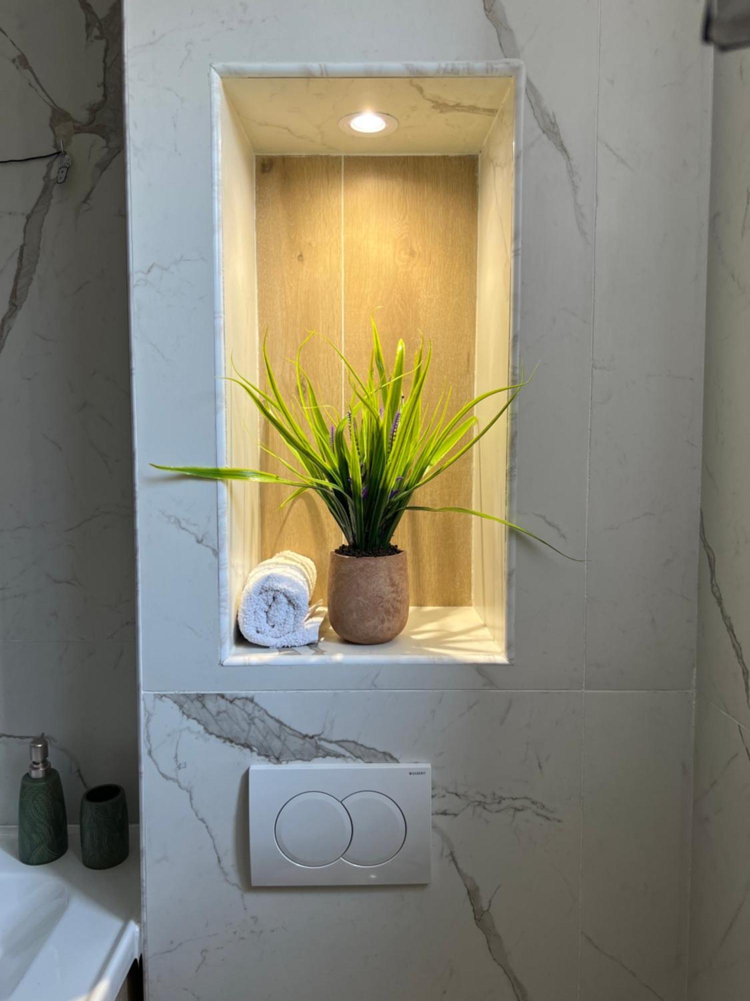 Apartment Luxury Explorer 포드고리차 외부 사진