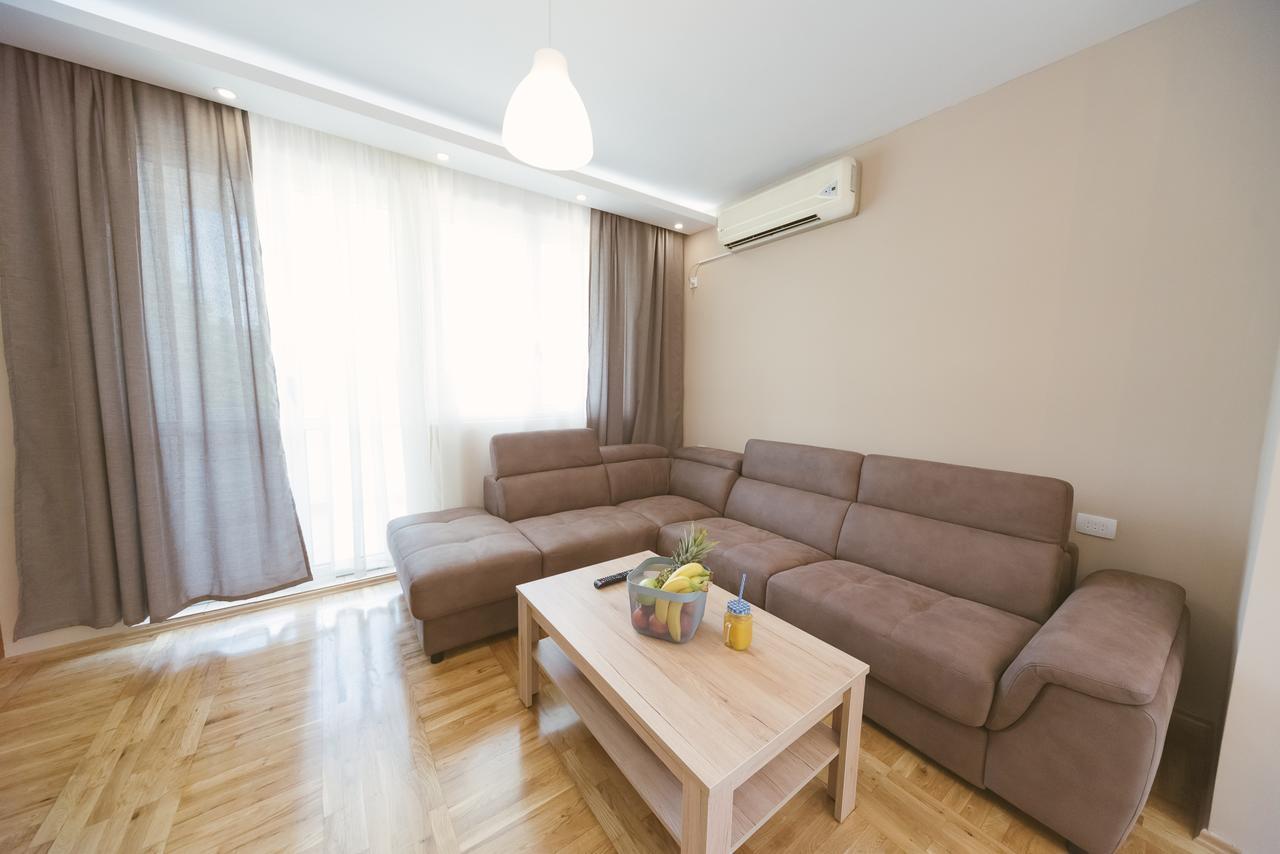 Apartment Luxury Explorer 포드고리차 외부 사진