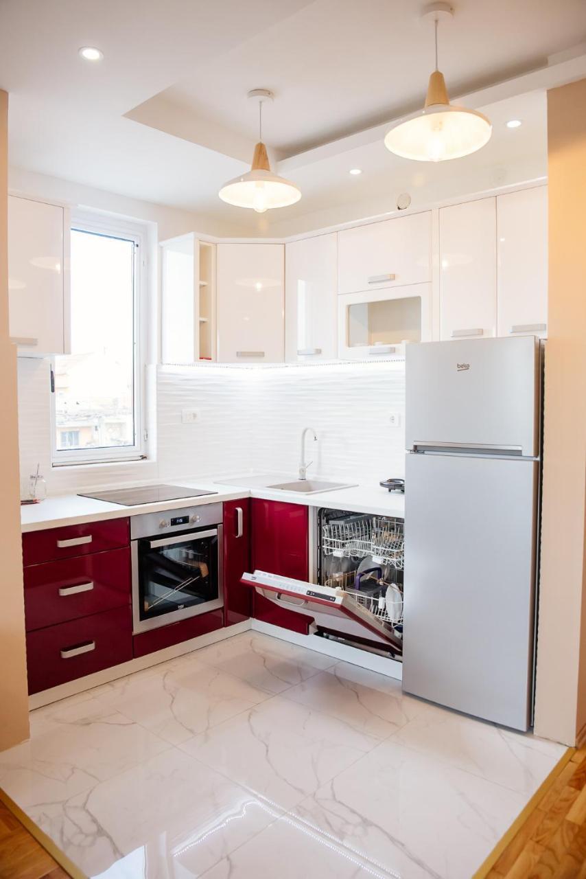 Apartment Luxury Explorer 포드고리차 외부 사진